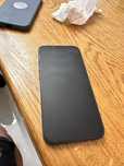 Iphone 13 negru,ecran fara zgarieturi
