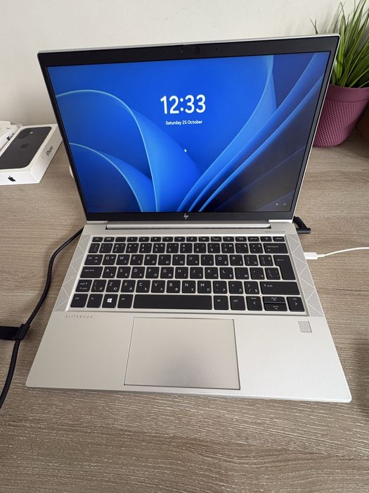 HP EliteBook 830 G8