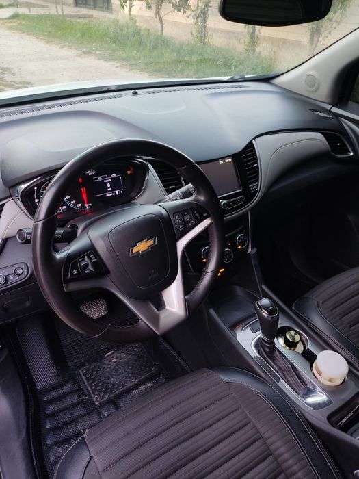 Tracker 1 2019 premier full