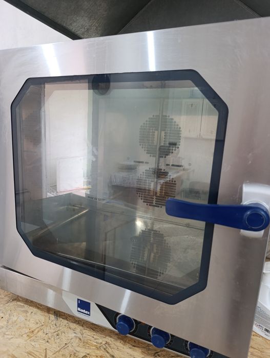 Конвекционная печь