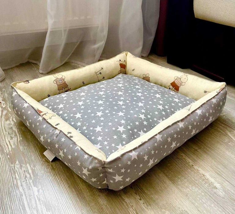 Лежанка для собак и кошек