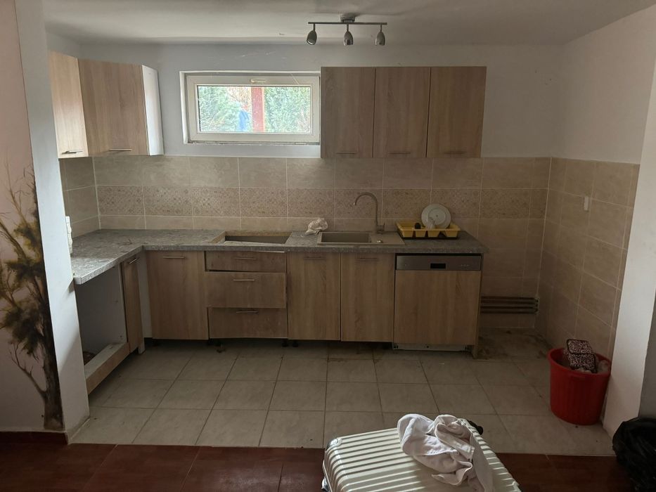 Inchiriez Pensiune/ Casa in zona Tocile - Sadu