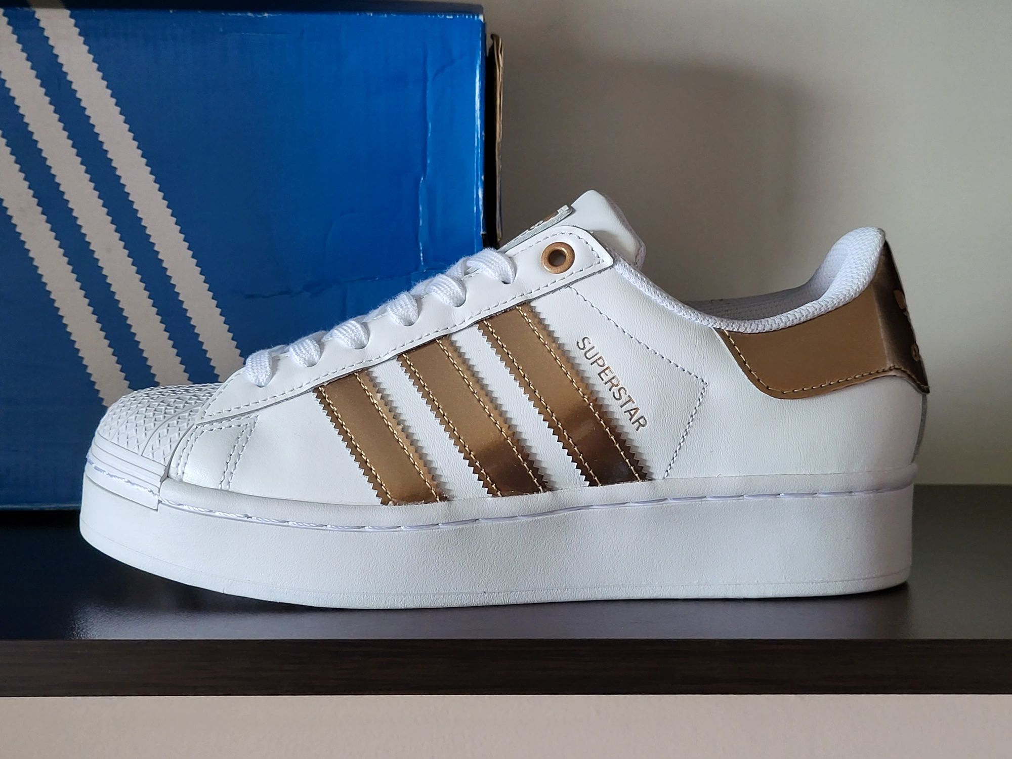 adidas Superstar Bold  41номер 26см Стелка Нови с Кутия