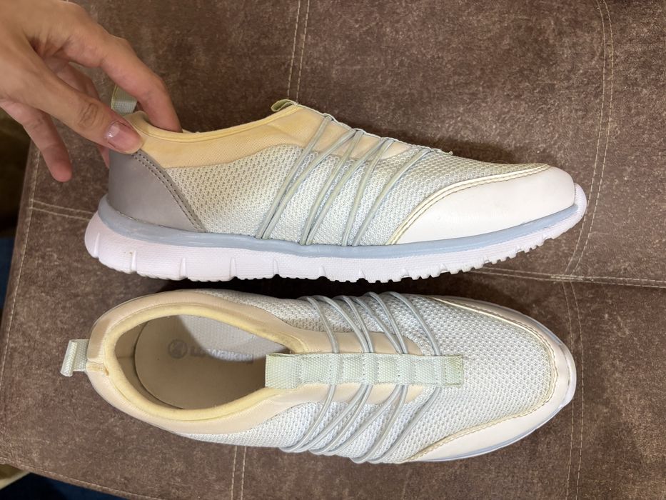 Обувь женская, кроссовки и туфли