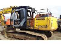 Dezmembrez excavator New Holland E215B - Piese de schimb New Holland