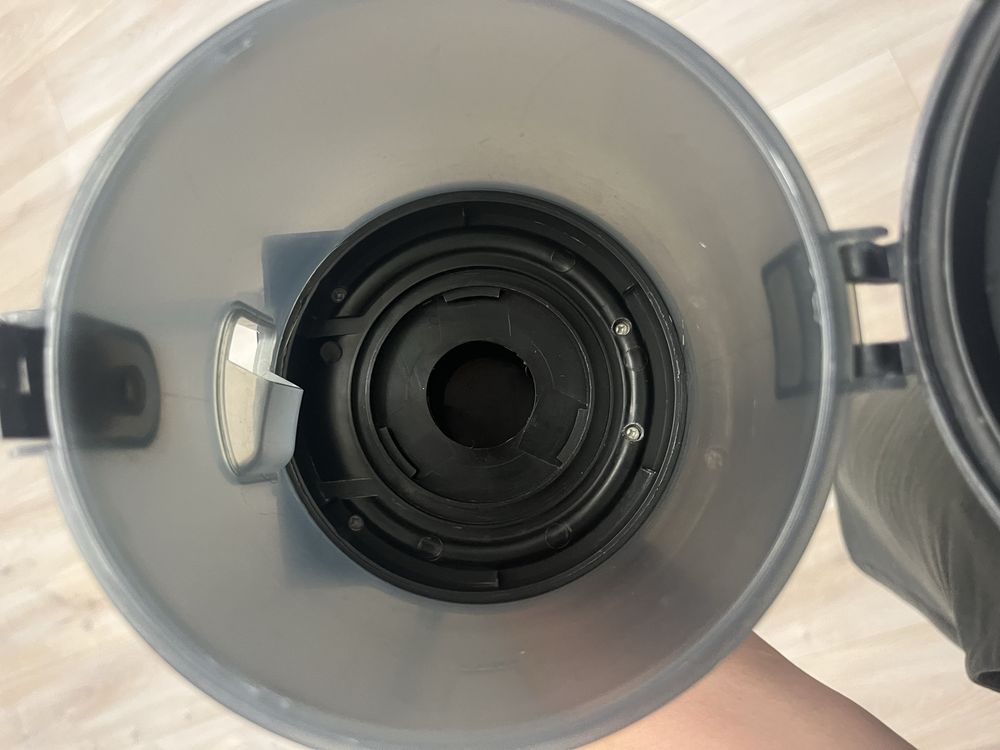 Почти новый Пылесос tefal