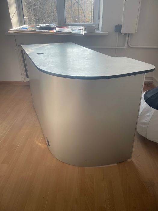 Стол рабочий для офиса