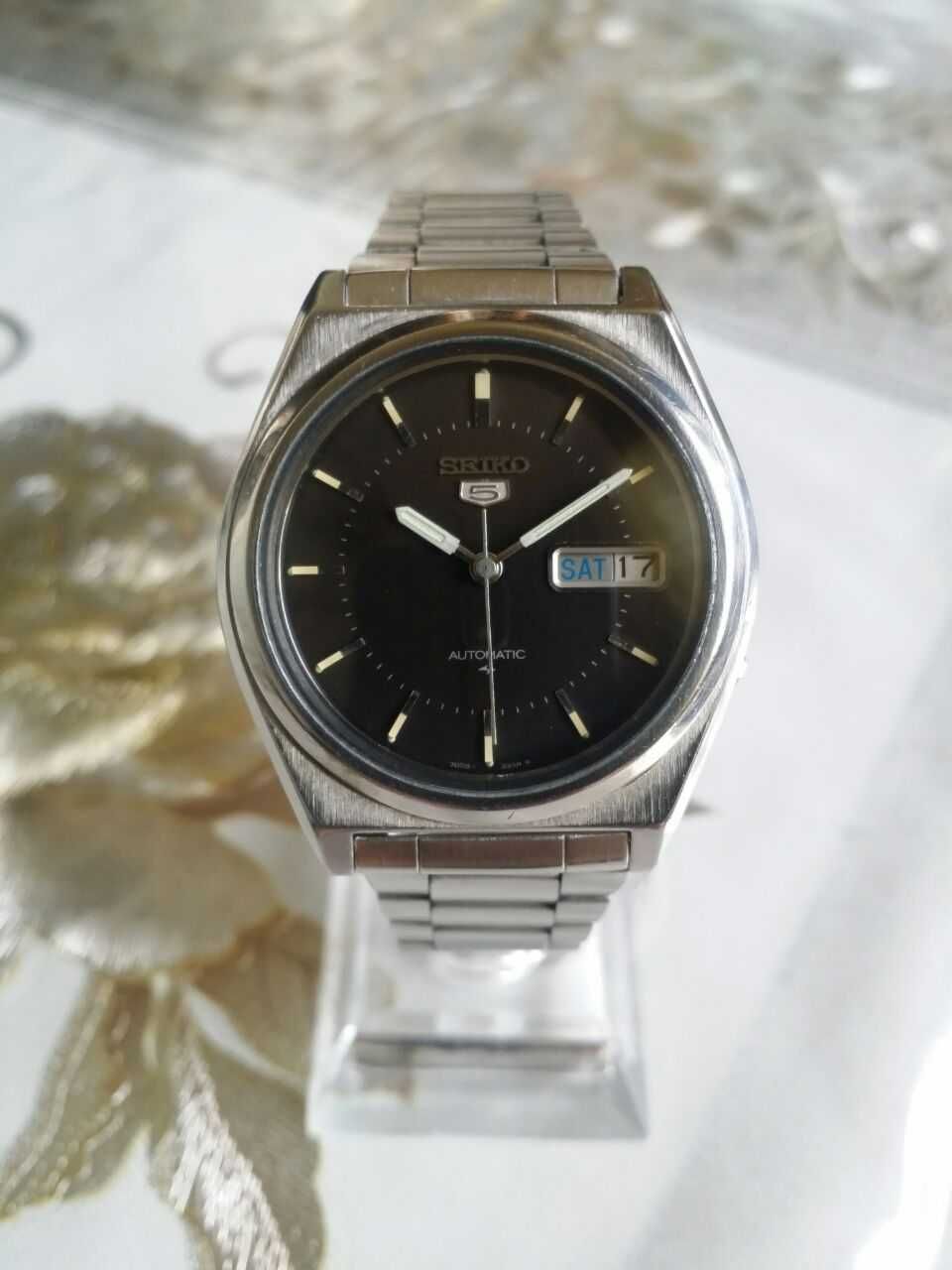 Продам часы SEIKO-5