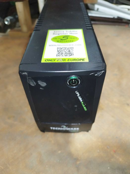 UPS cateva modele 12v-24v / 200-1200 Wati