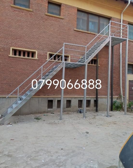 Scări zincate galvanizate