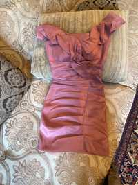 Платье нежно розового цвета