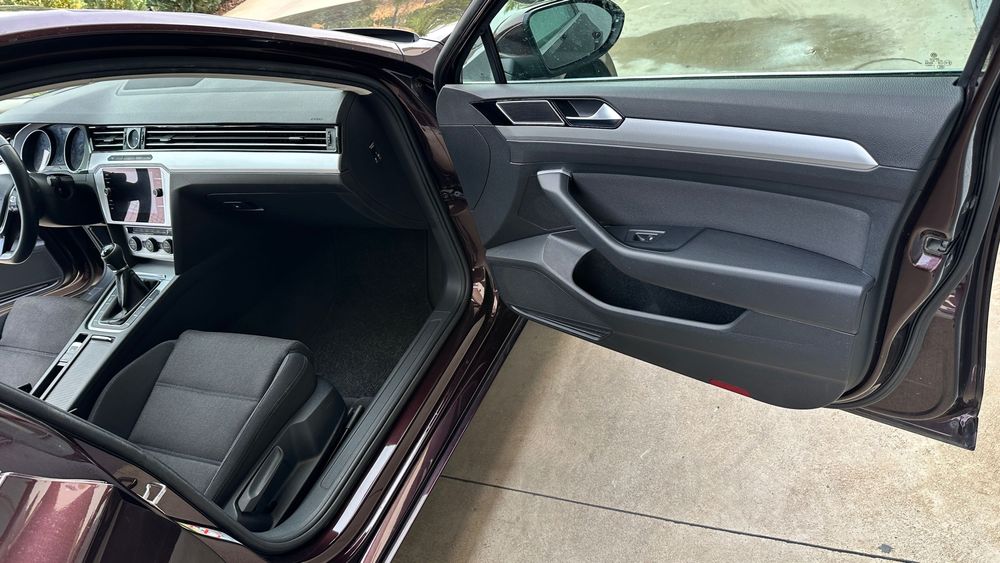 VW Passat B8 1.6 TDI 150CP - 2017 - Navigatie Waze/Google Maps -