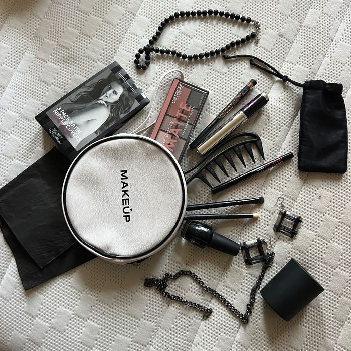 Set complet makeup pentru evenimente