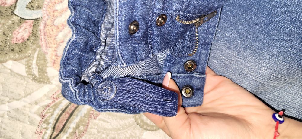 Джинсы на девочку разных возрастов