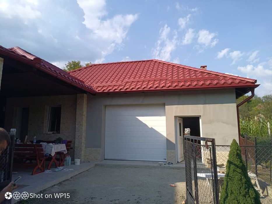 Usa de garaj/ usa secționala/ usa tip rulou/ usa industriala/ usa