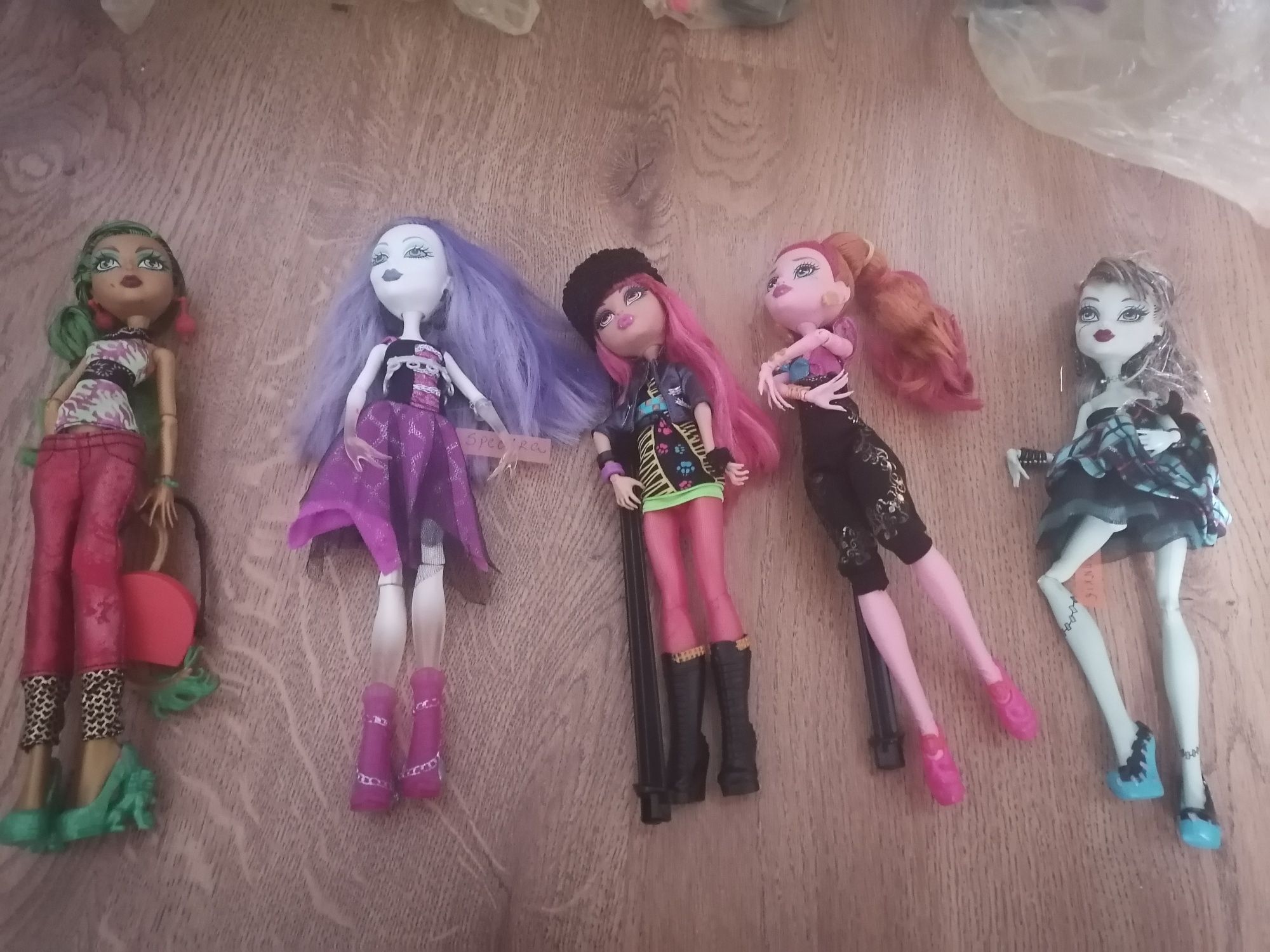 Monster high училището много кукли и музикална игра