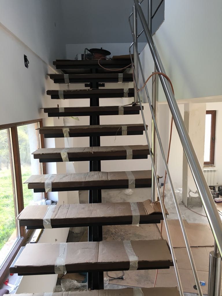 SCARI INTERIOARE - EXTERIOARE / Balustrade INOX - Balustrade Metalice