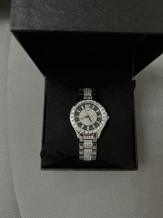 Часы женские новые