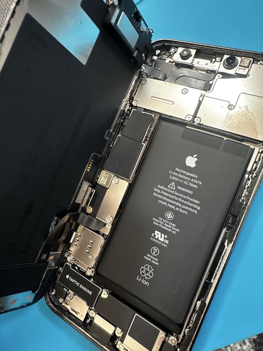 Piese pentru iphone sh originale display baterie camere casca mufa