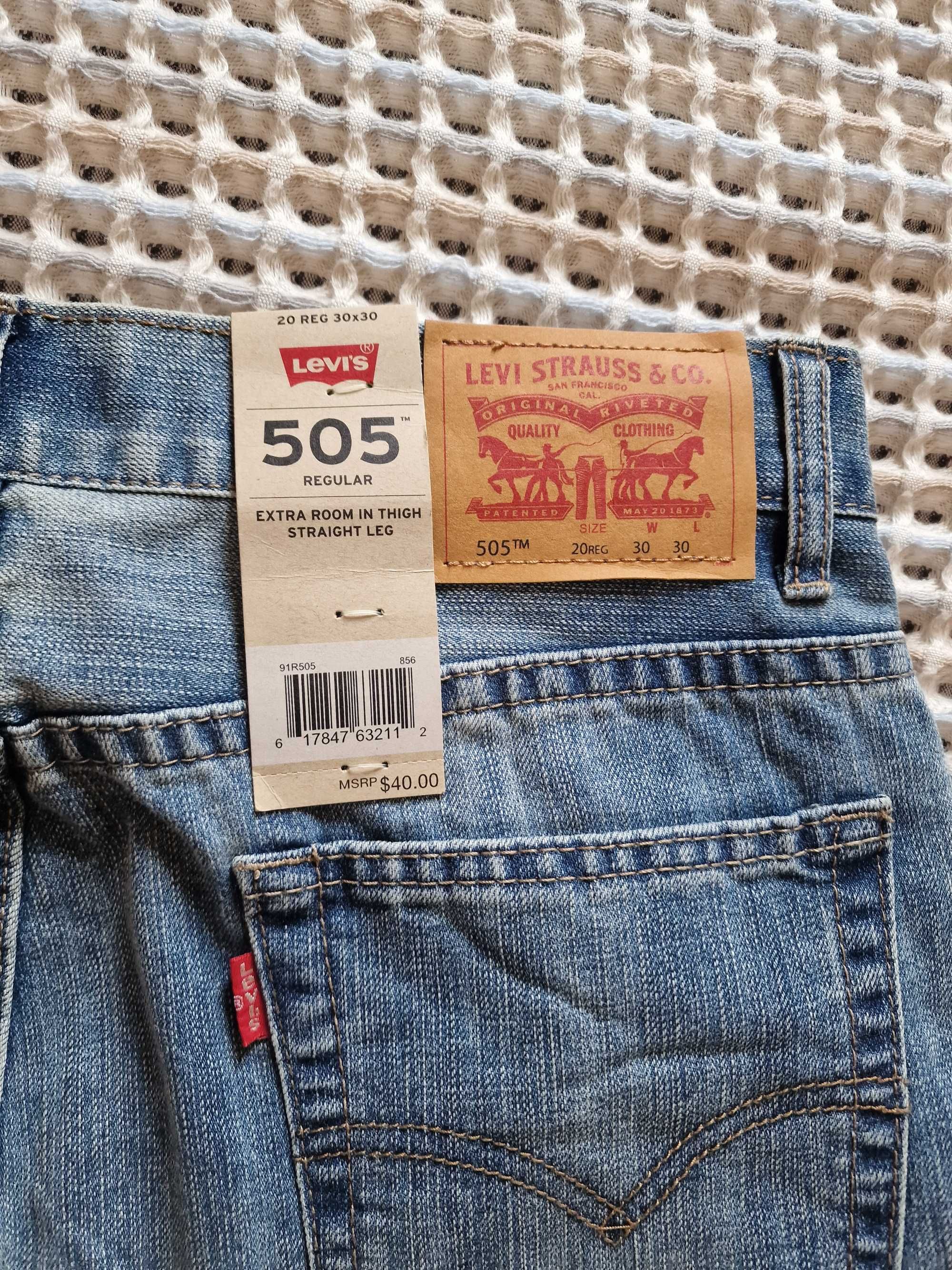 Levi's оригинални дънки, нови, размер 20 REG, W30,L30