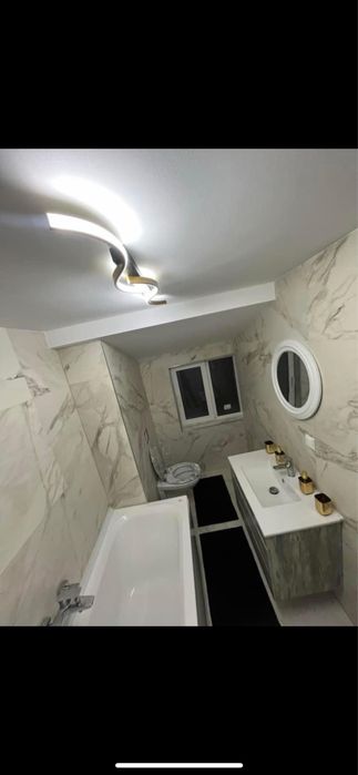 Inchiriez camera privata lux cu baia bucataria comun iasi centru P.F.