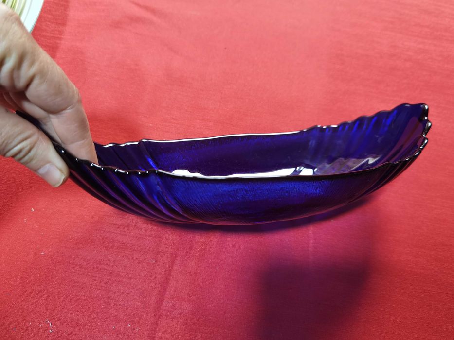 Продавам елипсовидни чинии