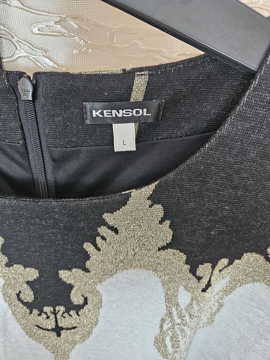 Рокля на фирма Кенсол