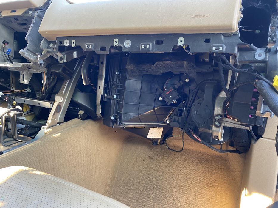 Carcasă aerotermă Porsche Cayenne 2014 volan stânga