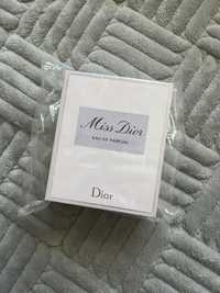 Набор Miss Dior (парфюм и молочко для тела)