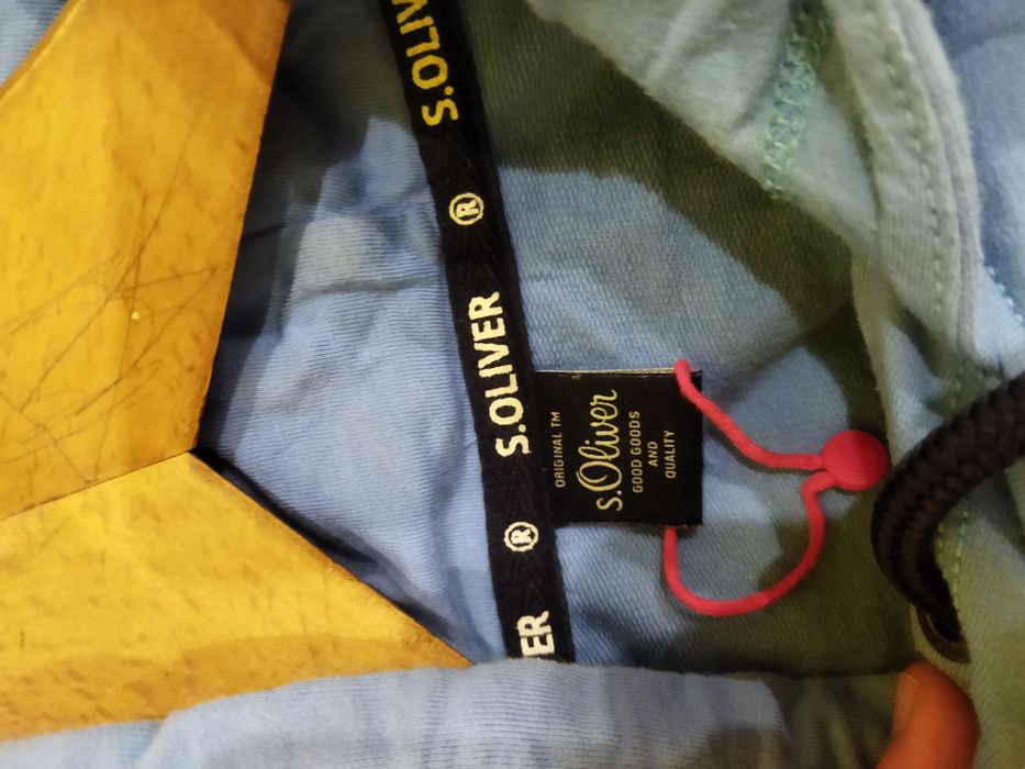 Различни хуудита