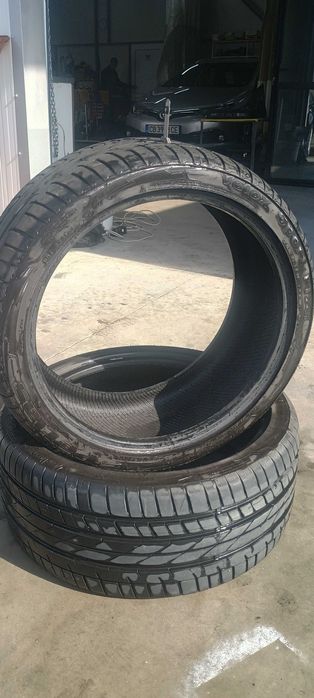 255/35 R19 petlas