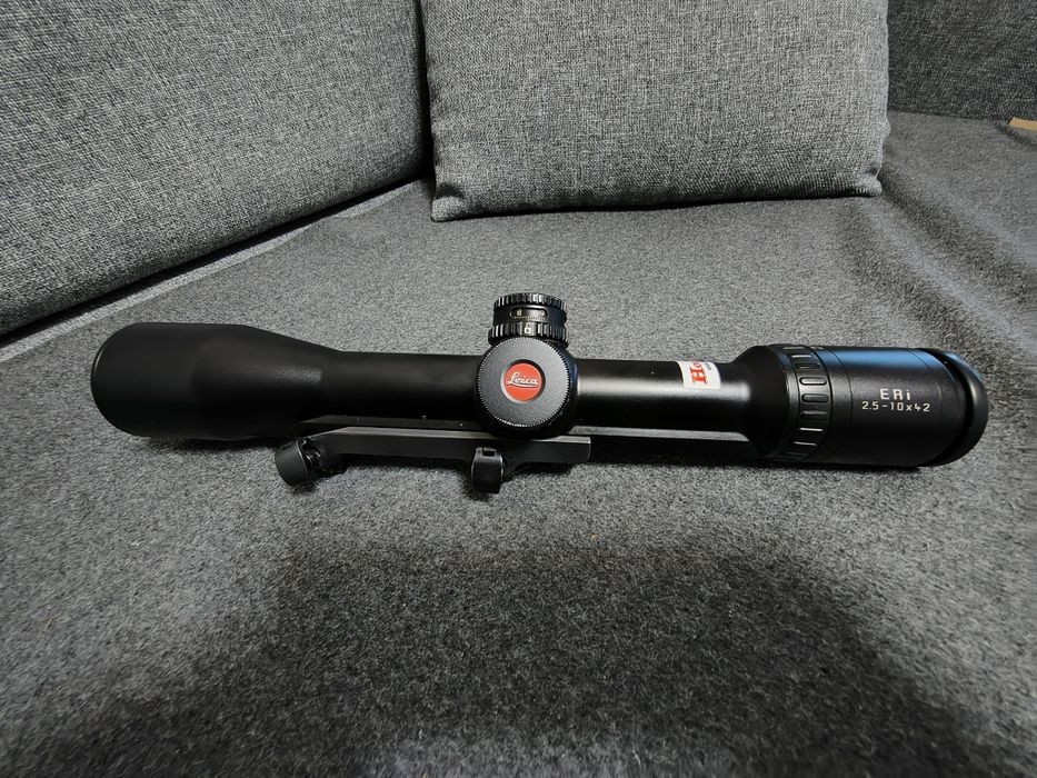 Оптика Leica ERi 2.5-10x42 с монтаж за Blaser