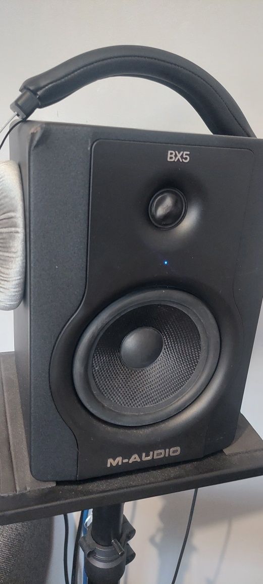 Monitoare studio M AUDIO bx5