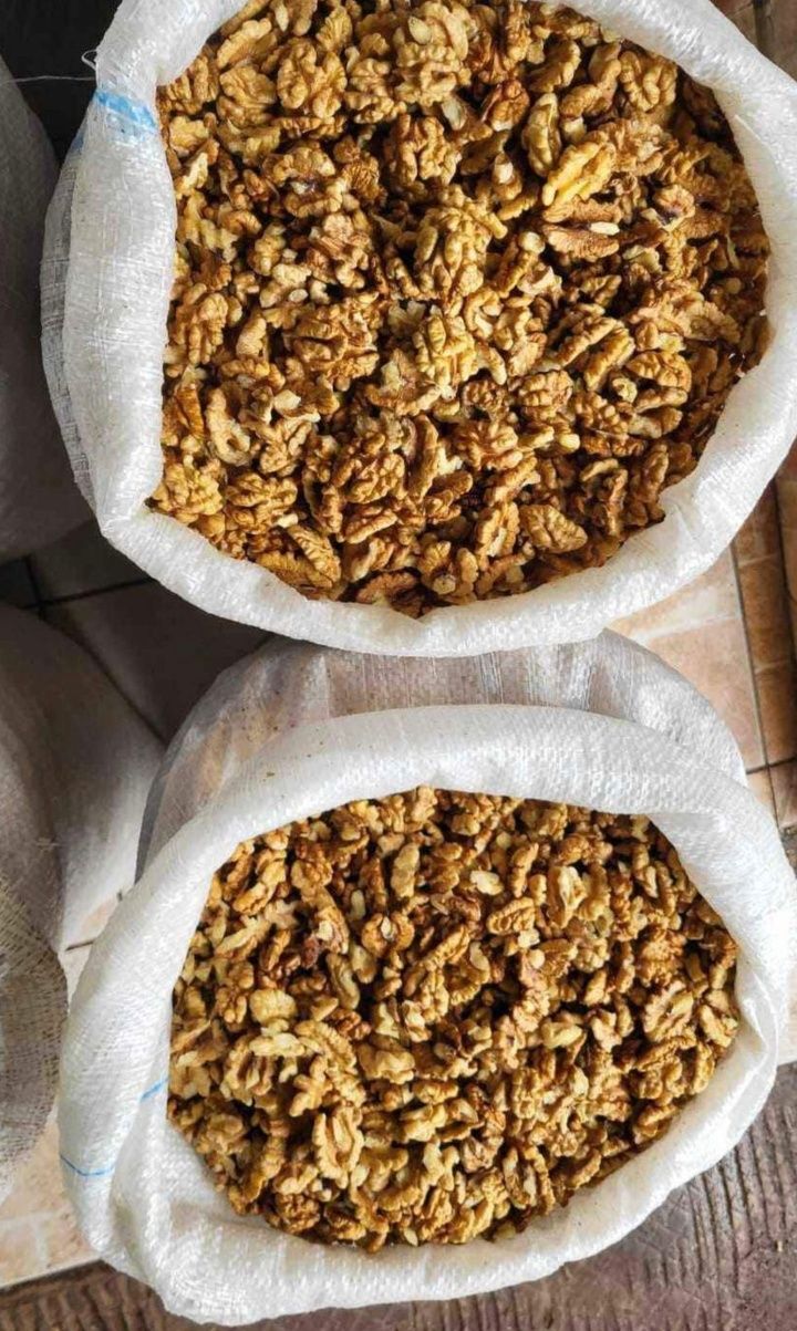 Vând miez de nucă mix sau jumătăți