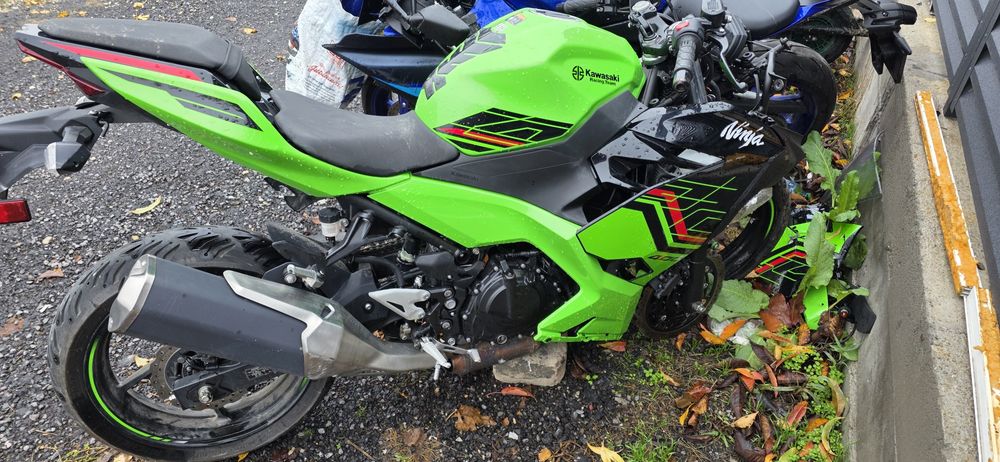 Dezmembraz kawasaki ninja 400 z400 2024