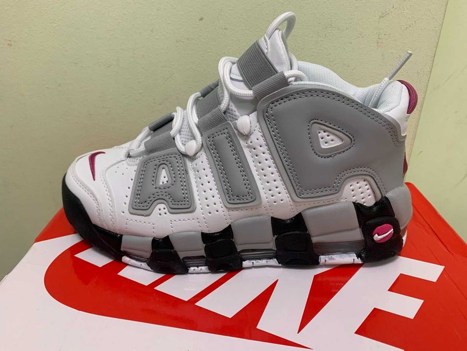 Оригинални нови дамски маратонки Nike Air Uptempo 96 PRM  номер 38