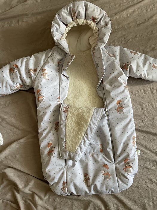 Продам детский комбинезон-конверт зимний