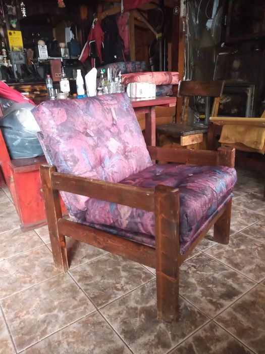 Дървени фотьойли