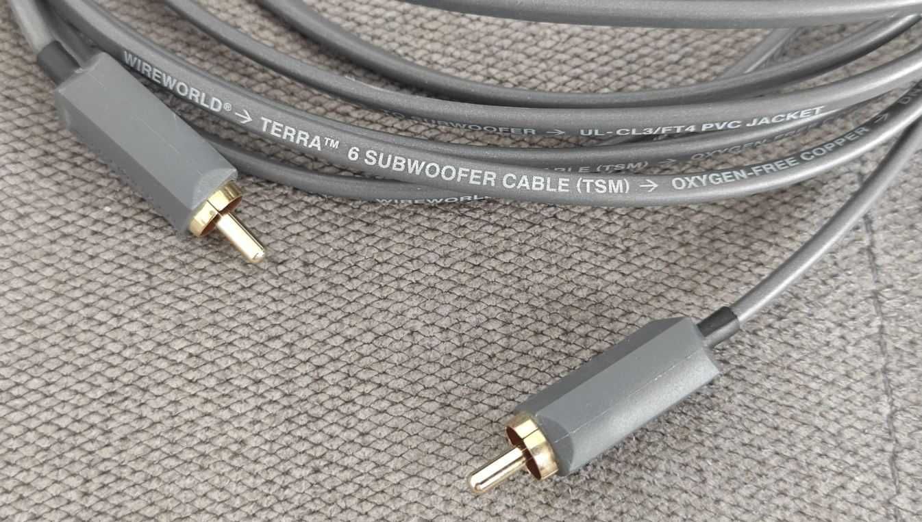 Cablu subwoofer Wireworld Terra de 4m lungime, doi conectori RCA tata