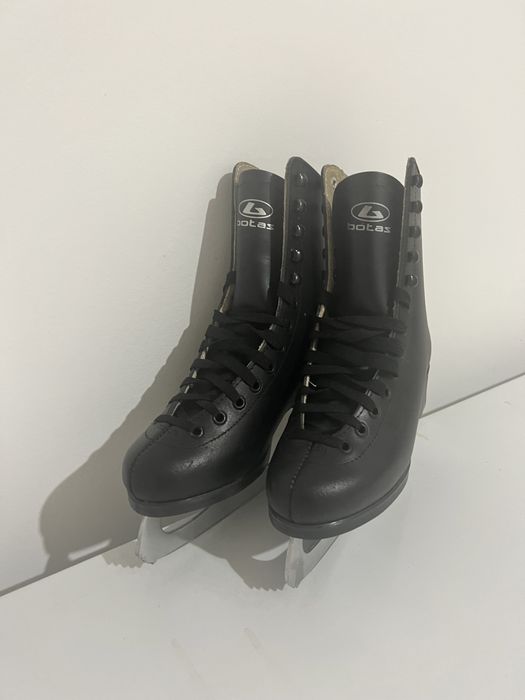 Коньки Botas новые 37 размер