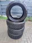 Vând set anvelope iarna RIKEN 215 / 55 / R17