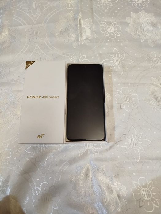 Telefon honor 400 smart