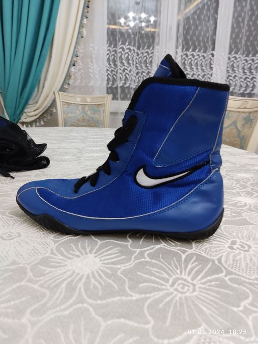 Боксерки найк в отличном состоянии