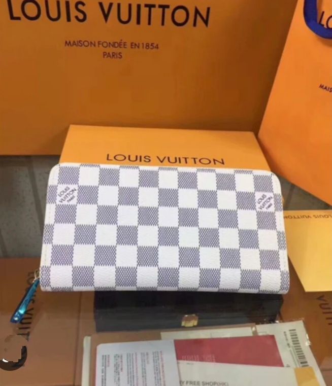 Кошелек Louis Vuitton