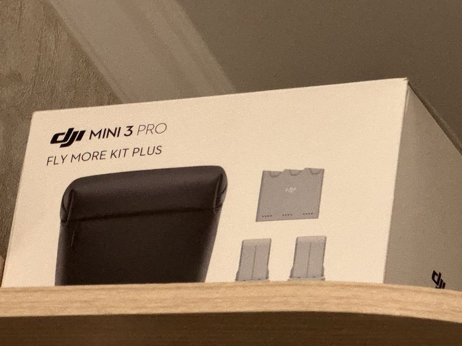 Продам дрон DJI Mini 3 Pro + Fly More Kit Plus