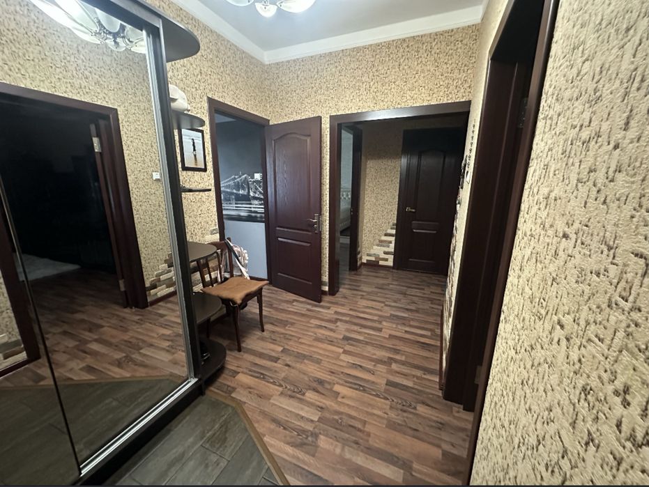 Продается 4-комнатная квартира, массив Карасу-1, конечная автобусов