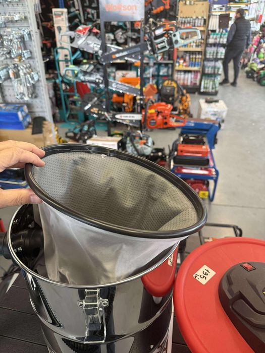 Aspirator pentru cenușă