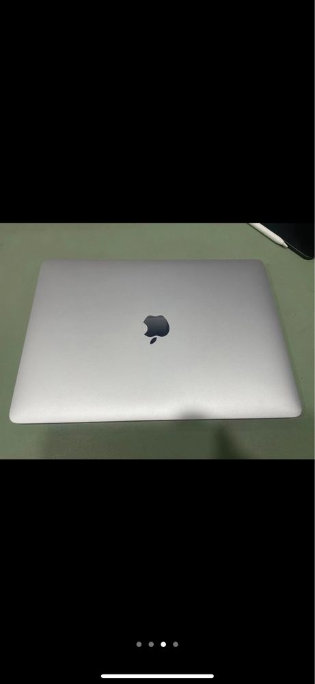 MacBook Pro 13.3