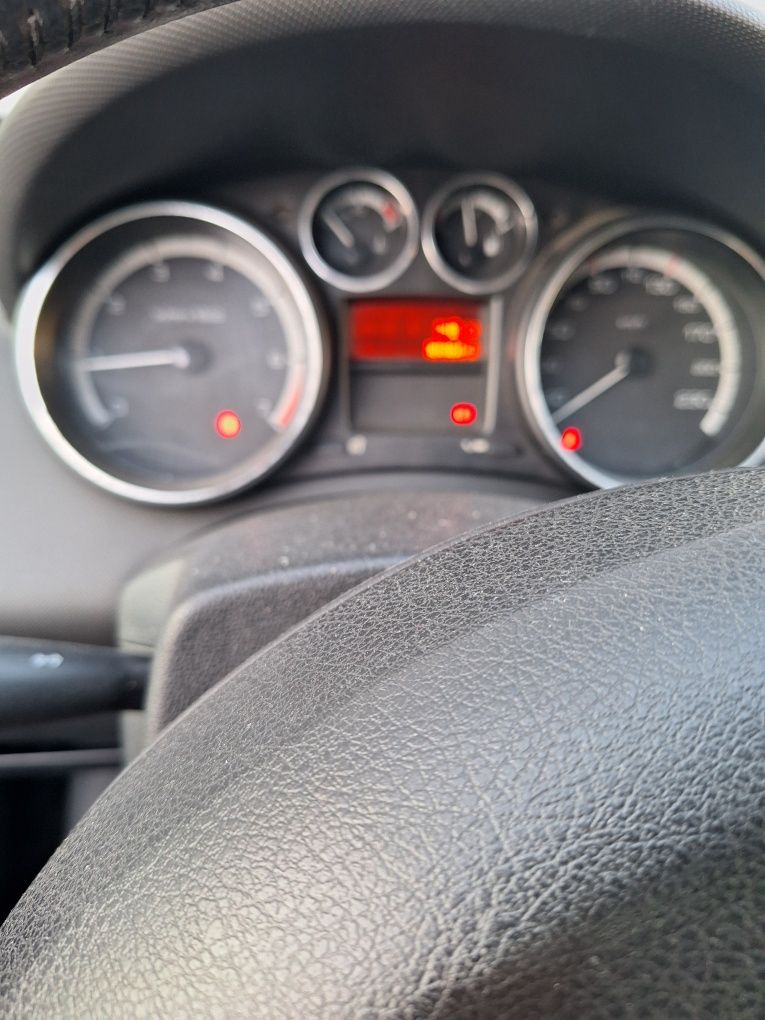 Peugeot 308 1.6 120 cp