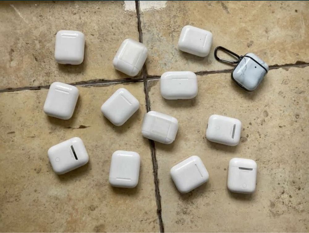 Airpods 1/2.1/2.2/Pro/Pro 2/3 кейс,case,футляр,чехол,box,Наушники L/R